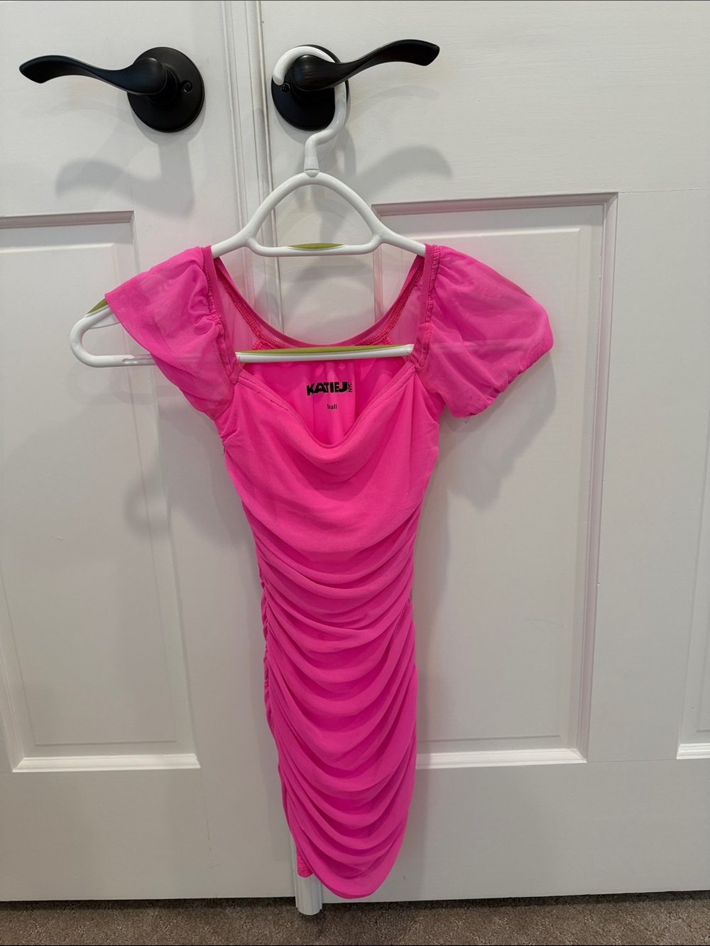 Katie J Neon Pink Ruched Puff-Sleeve Bodycon Dress- size girls Small
